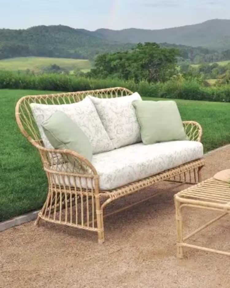 Sofas, daybeds & loveseats figure image
