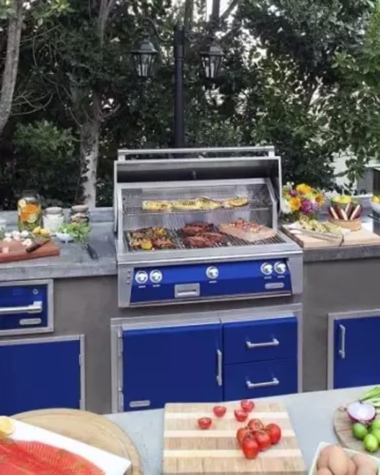 Alfresco Grills 36” LXE Built-In Gas Grill figure image