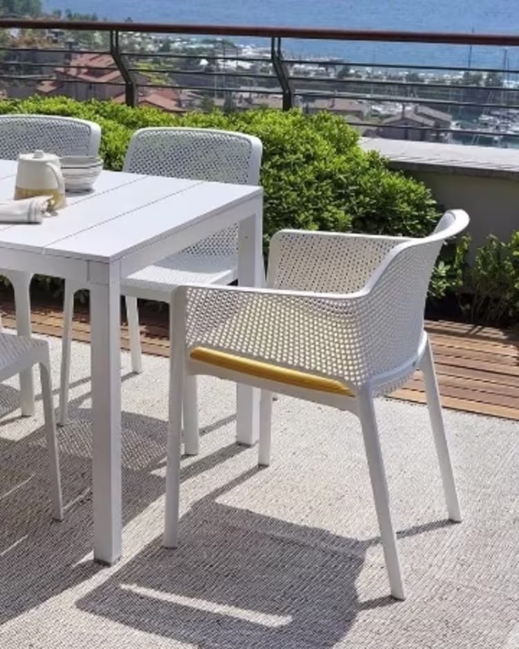 Nardi Net Stacking Dining Chair figure image