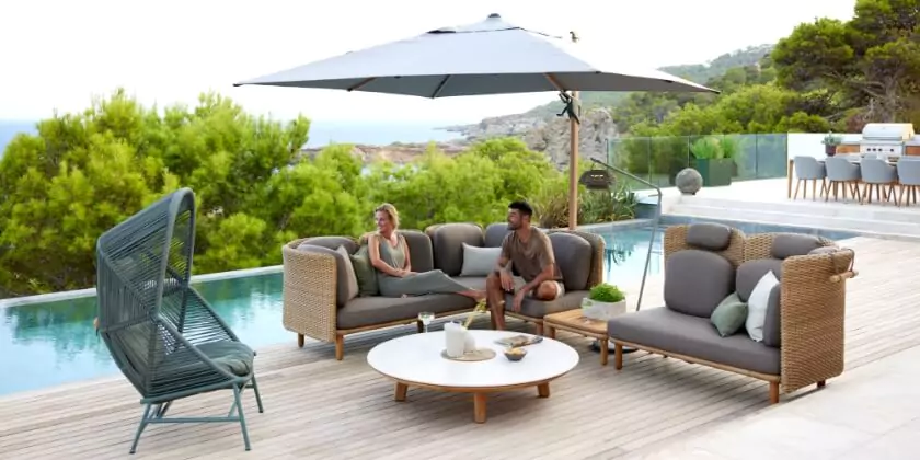 Outdoor Living Trends For 2024 AuthenTEAK   Bg01338 120123 Outdoorlivingtrends2024 Mobile Lifestyle 04 Eeqhzo.webp