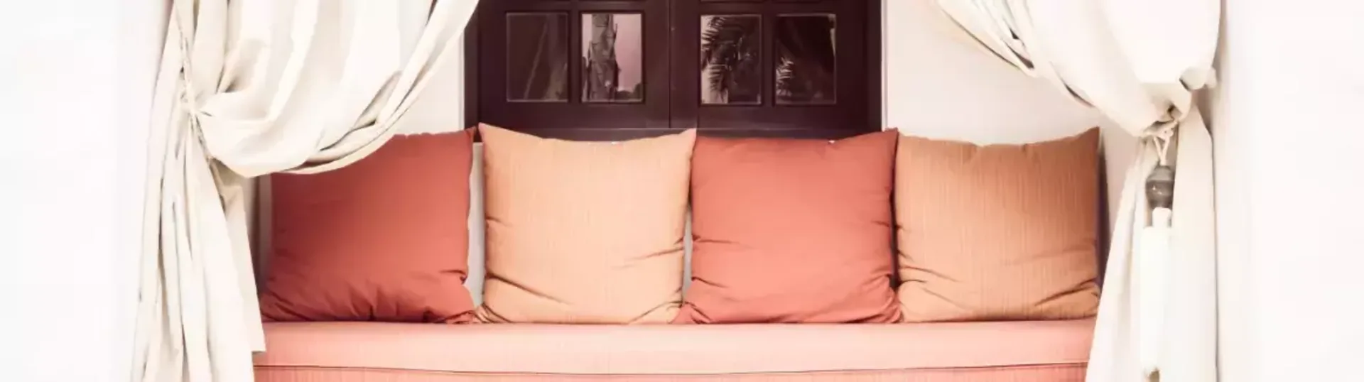 Patio Pro Tips - How to Pick and Hang Outdoor Curtains