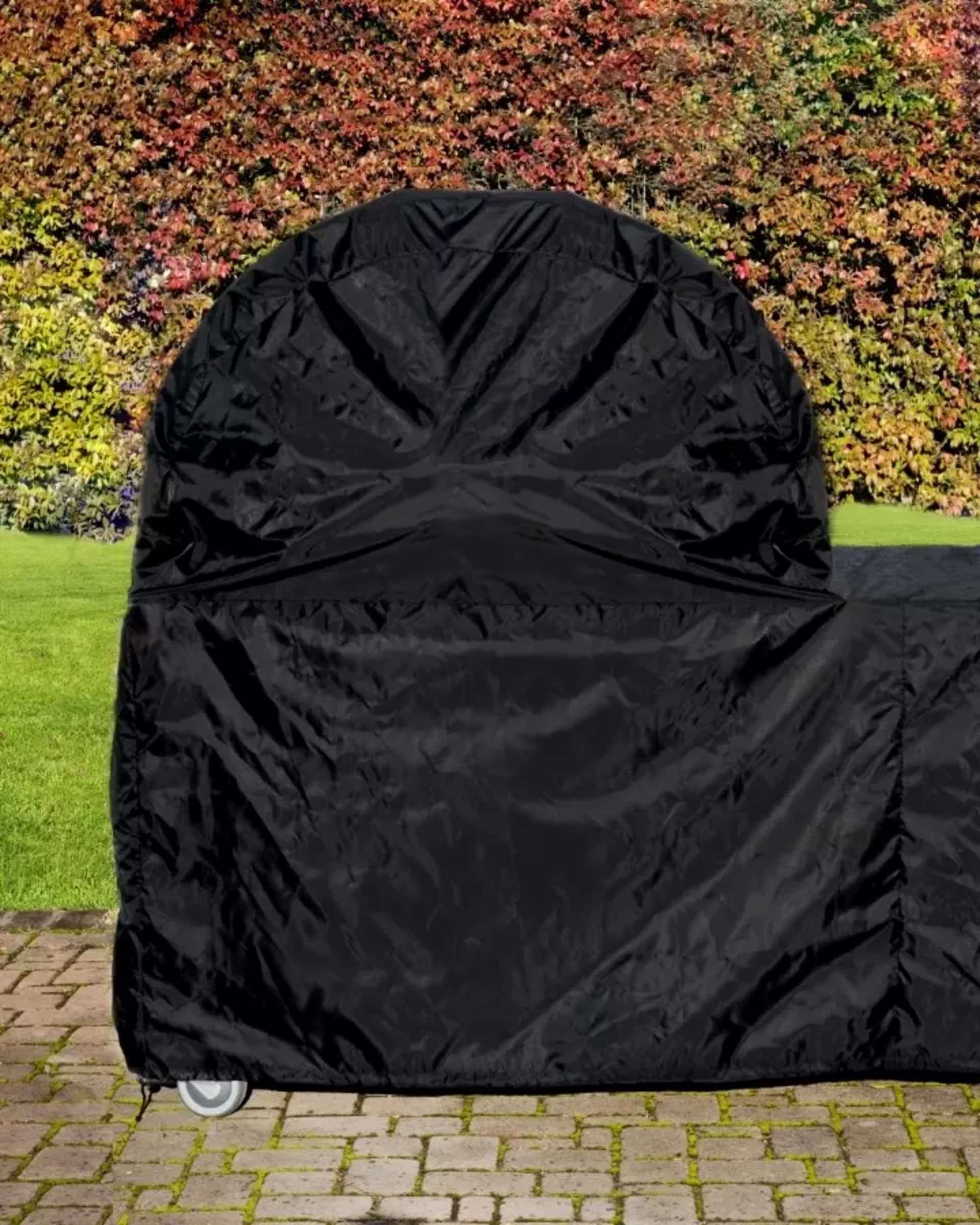 Protective grill covers figure image