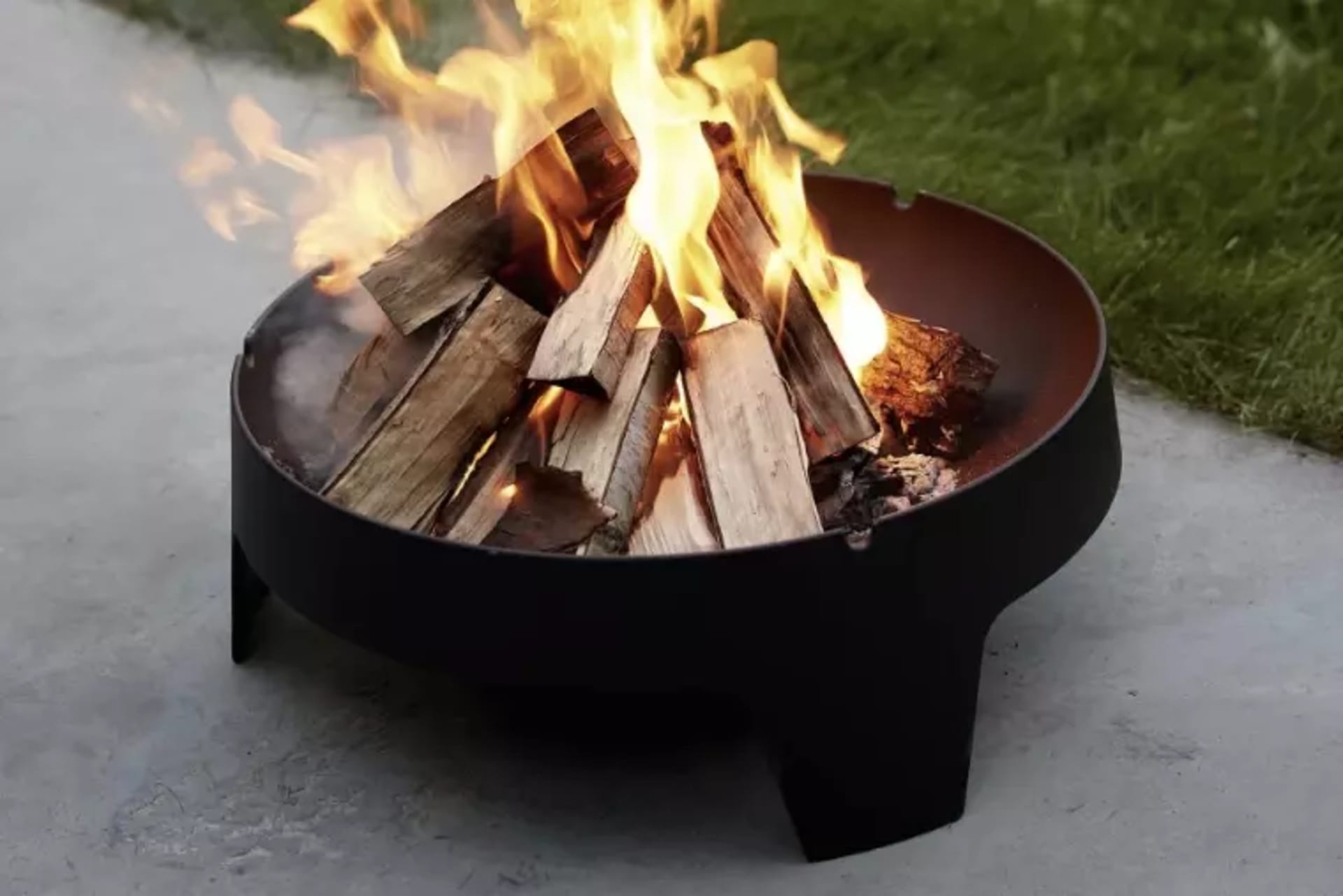 Everything you need to know before buying a fire pit