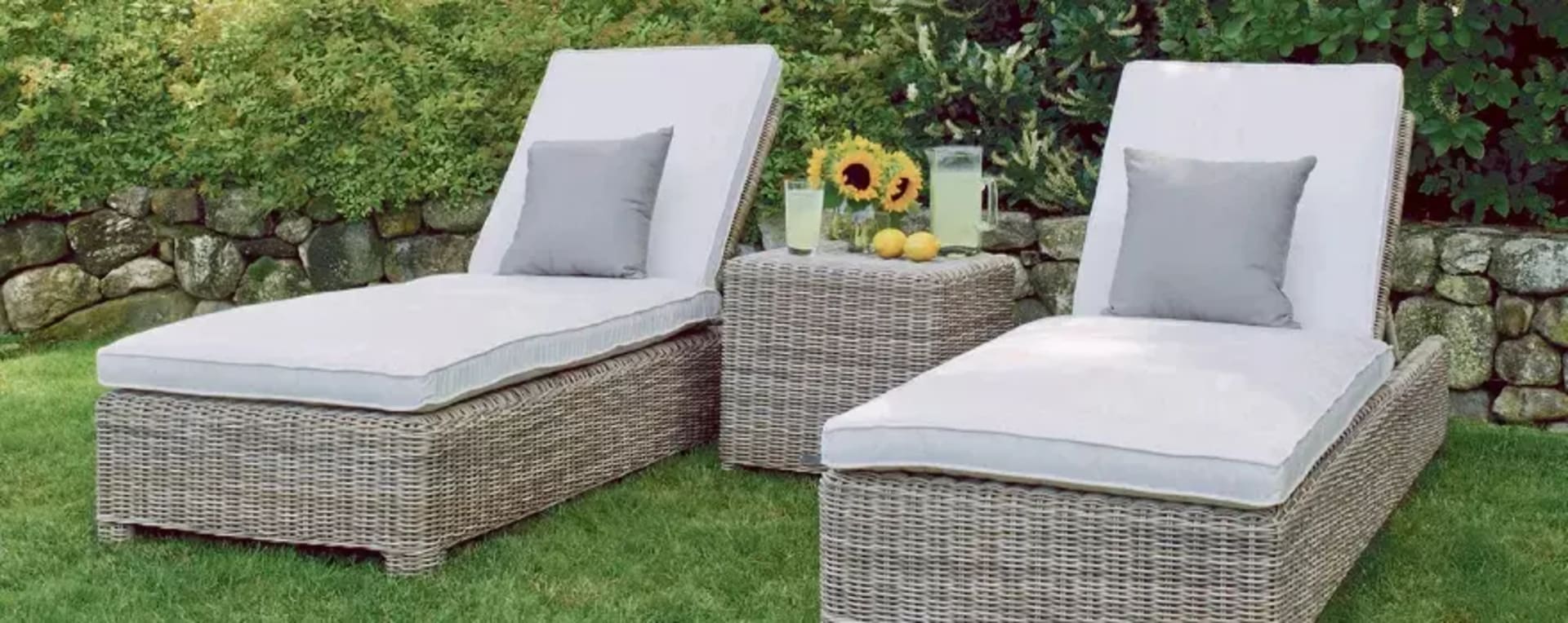 High quality lounge with cushion sale