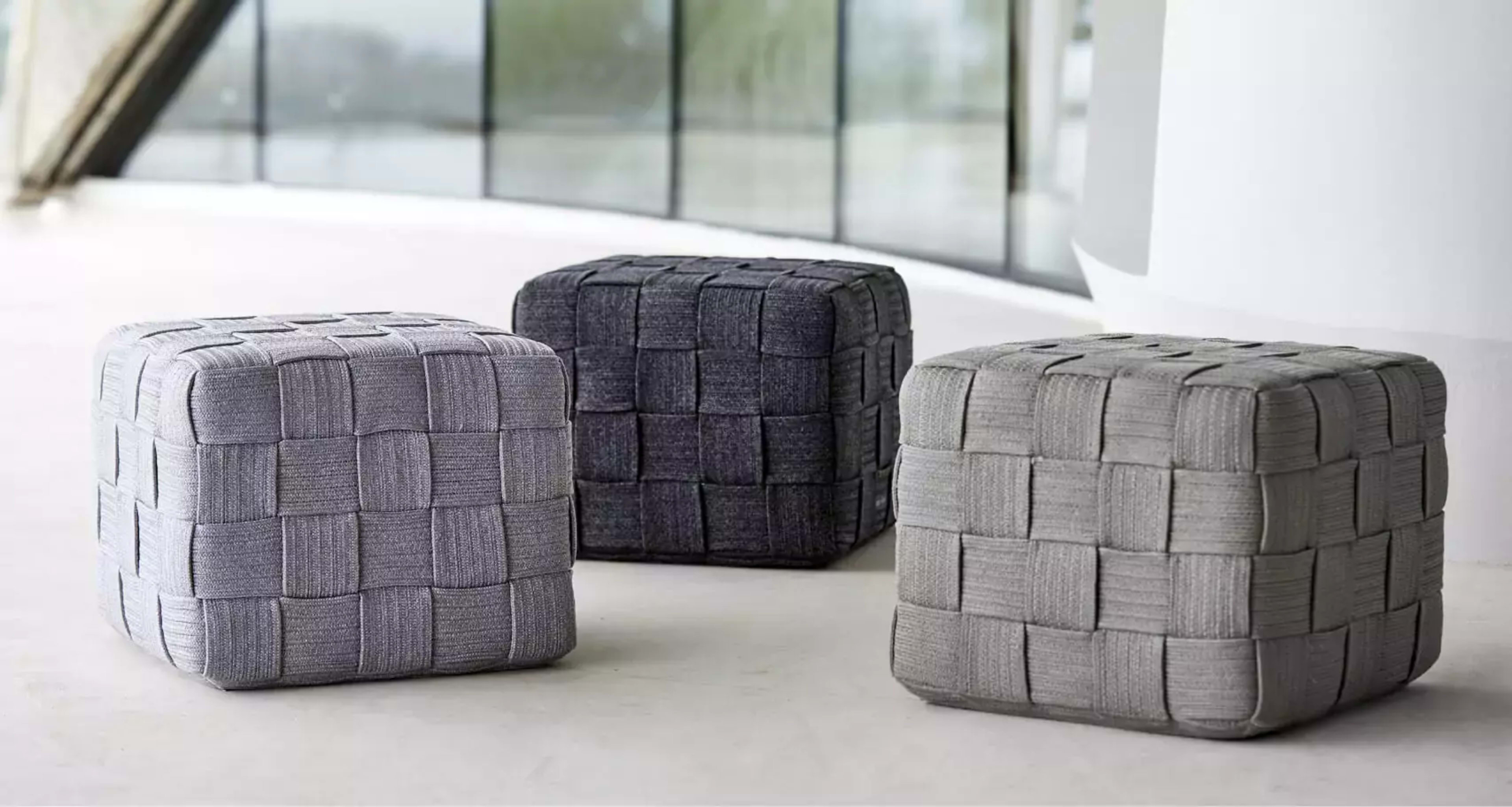 POUFS