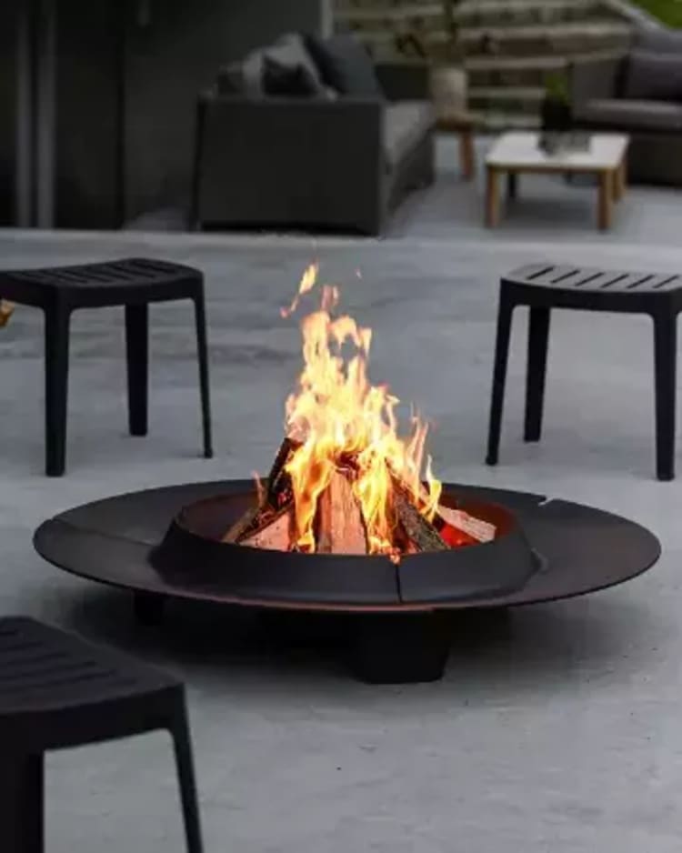 Wood-burning fire pits and tables figure image