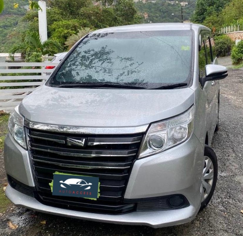 2017 Toyota Noah