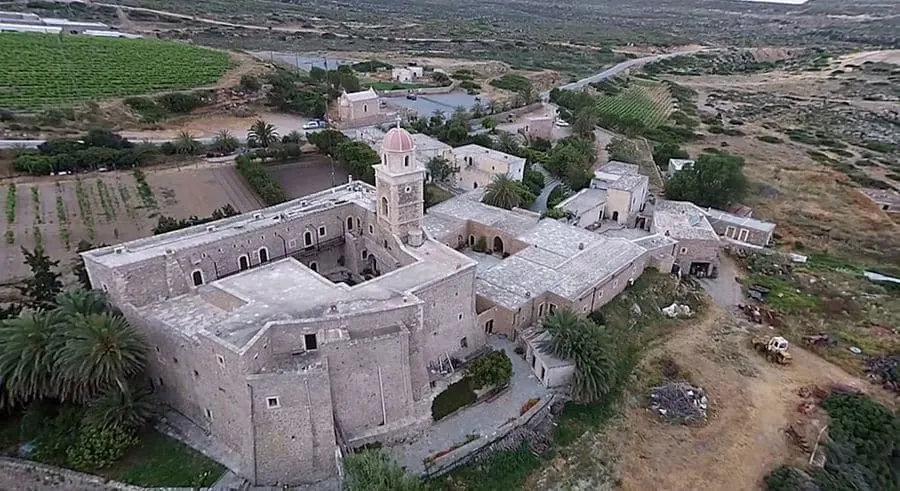 toplou-monastery