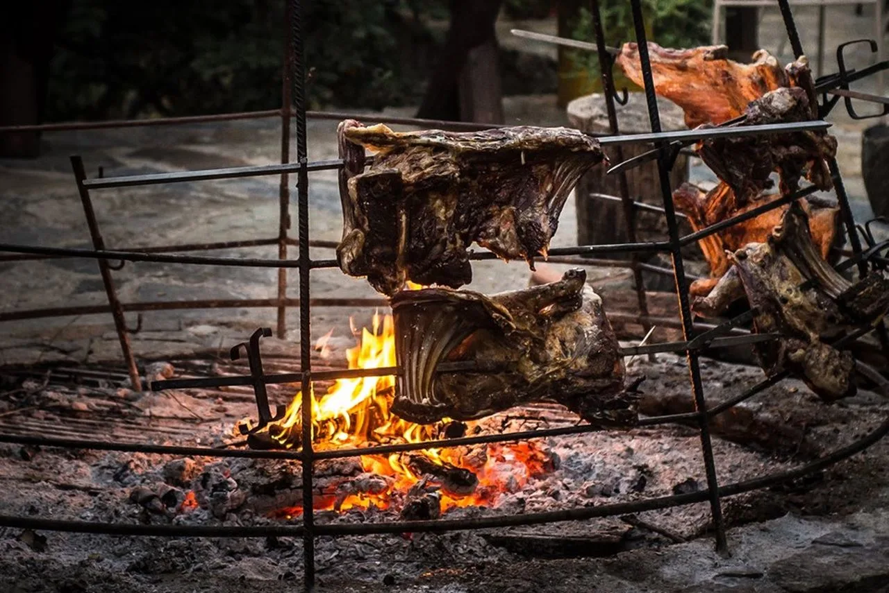Antikristo-lamp-crete-tradition
