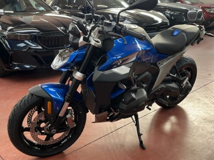 R 1300 R