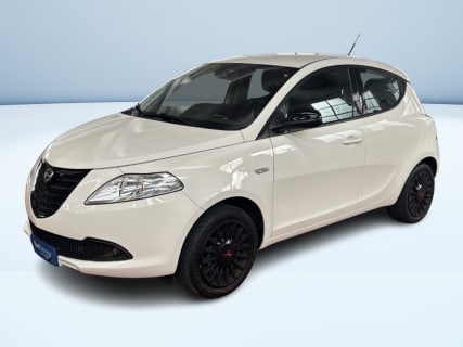 YPSILON 1.2 8V ELEFANTINO 69CV MY14