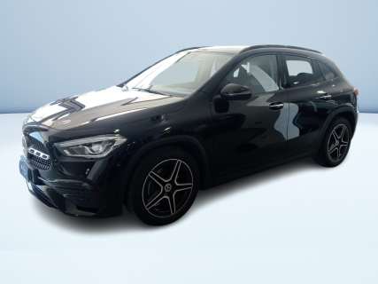 GLA 200 D PREMIUM 4MATIC AUTO