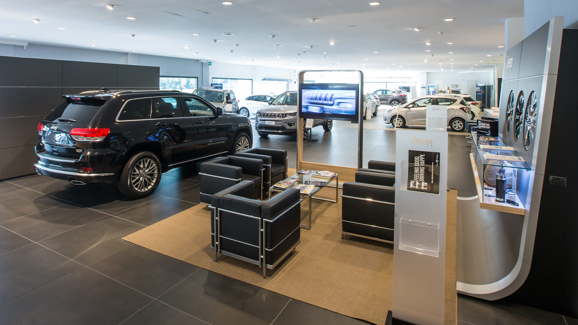 Filiale di Valmadrera showroom Filiale di Valmadrera showroom