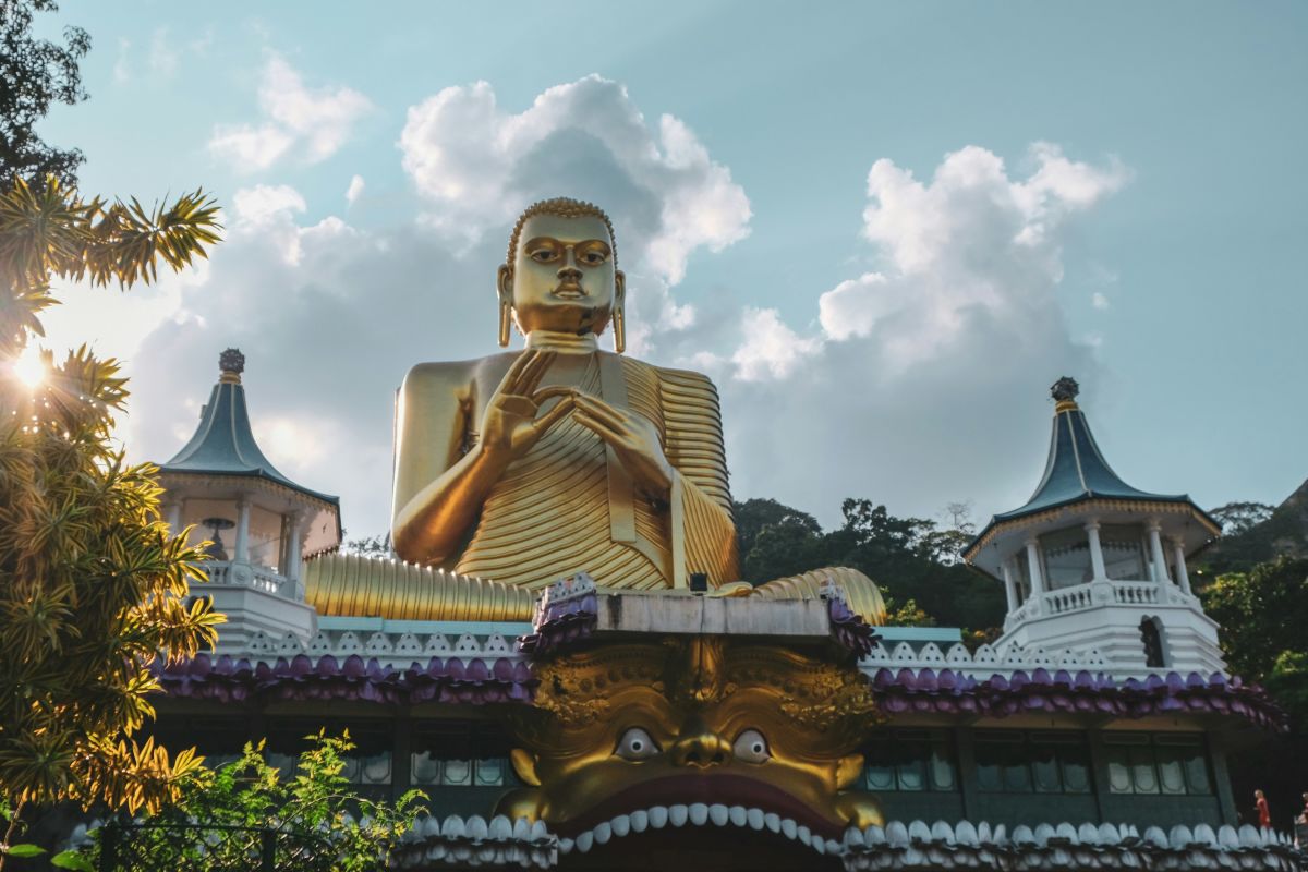 Dambulla Cave Temple