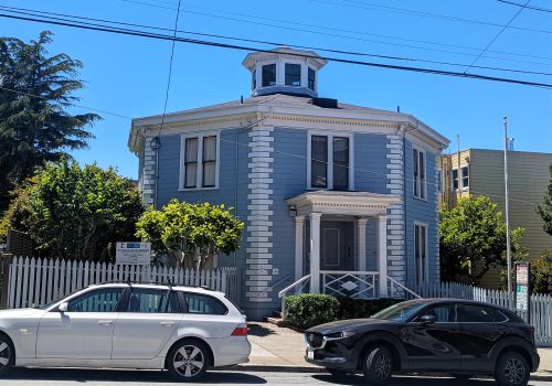 McElroy Octagon House