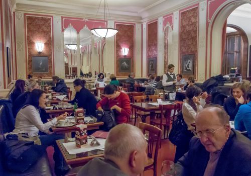 Café Louvre
