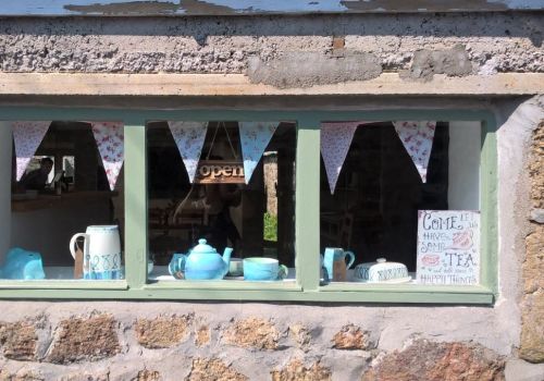 Apple Tree Café