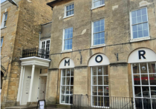 Mor Bakery and Cafe