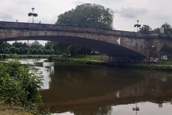Traditional food and a walk along the Saar river
