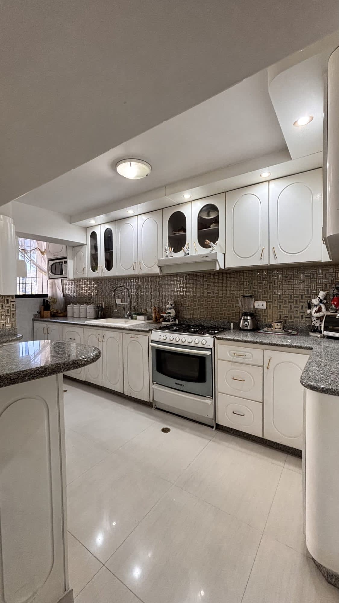 Apartamento en Frutas Condominiums — foto 2