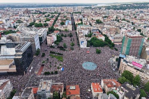 Serbia on the brink of what? Polarisation, political conflict and the myth of civil war
