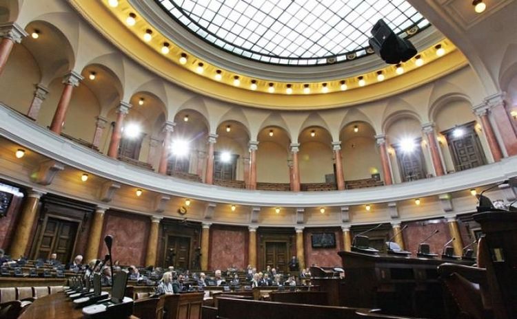 داخل مبنى الجمعية الوطنية لجمهورية صربيا في بلغراد.