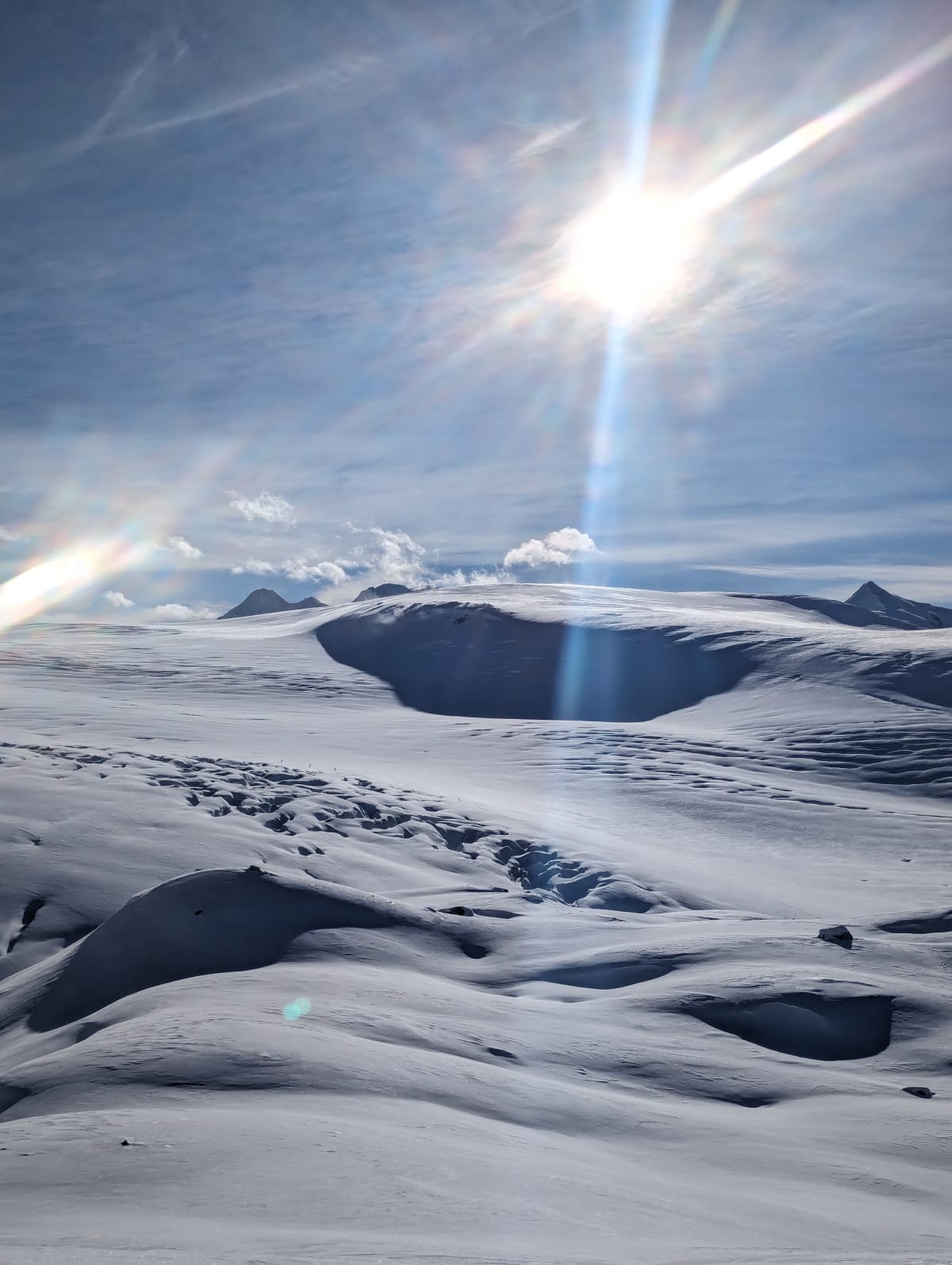 The Illy glacier. Spot the skiers