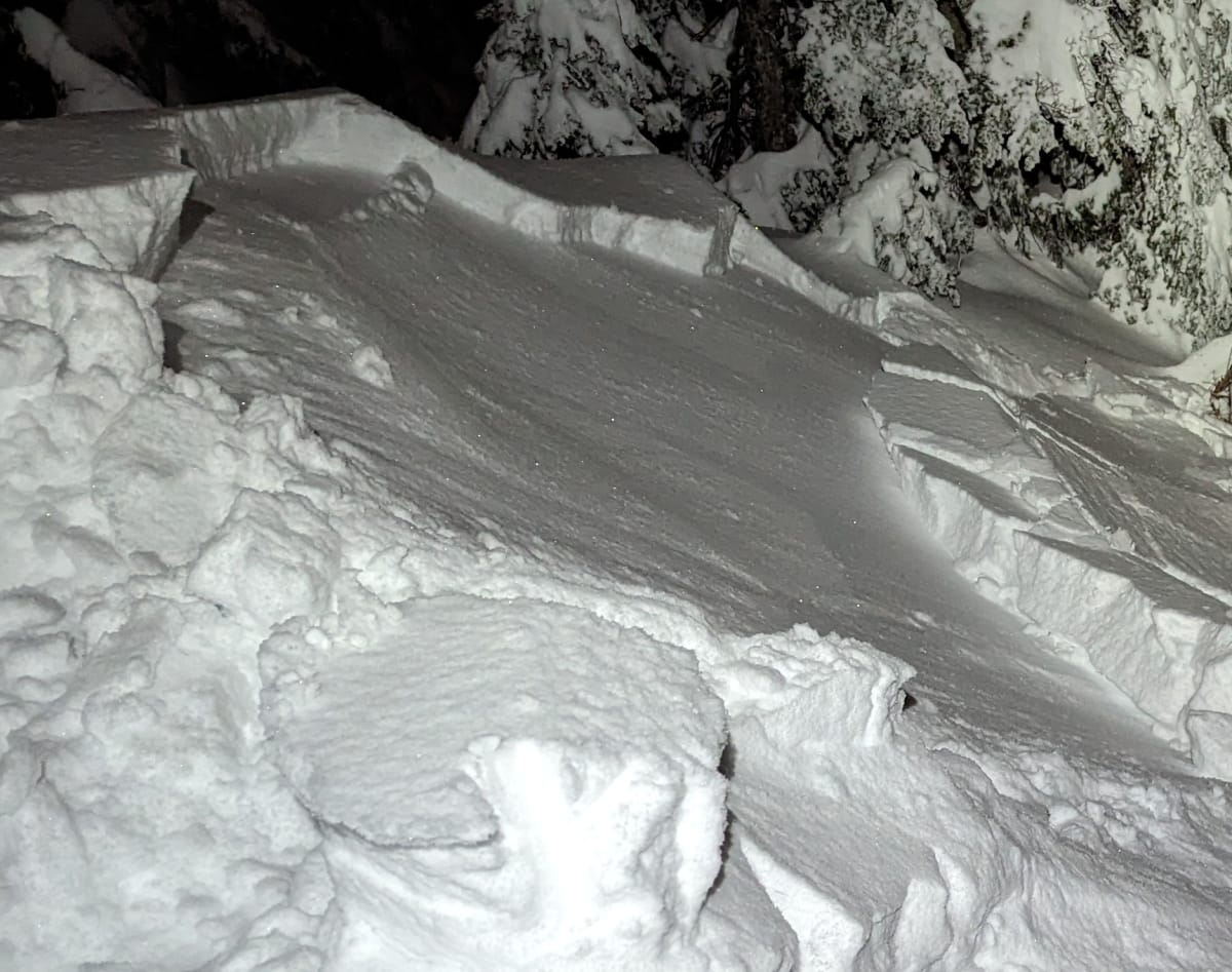 Sz.1 slab skier triggered