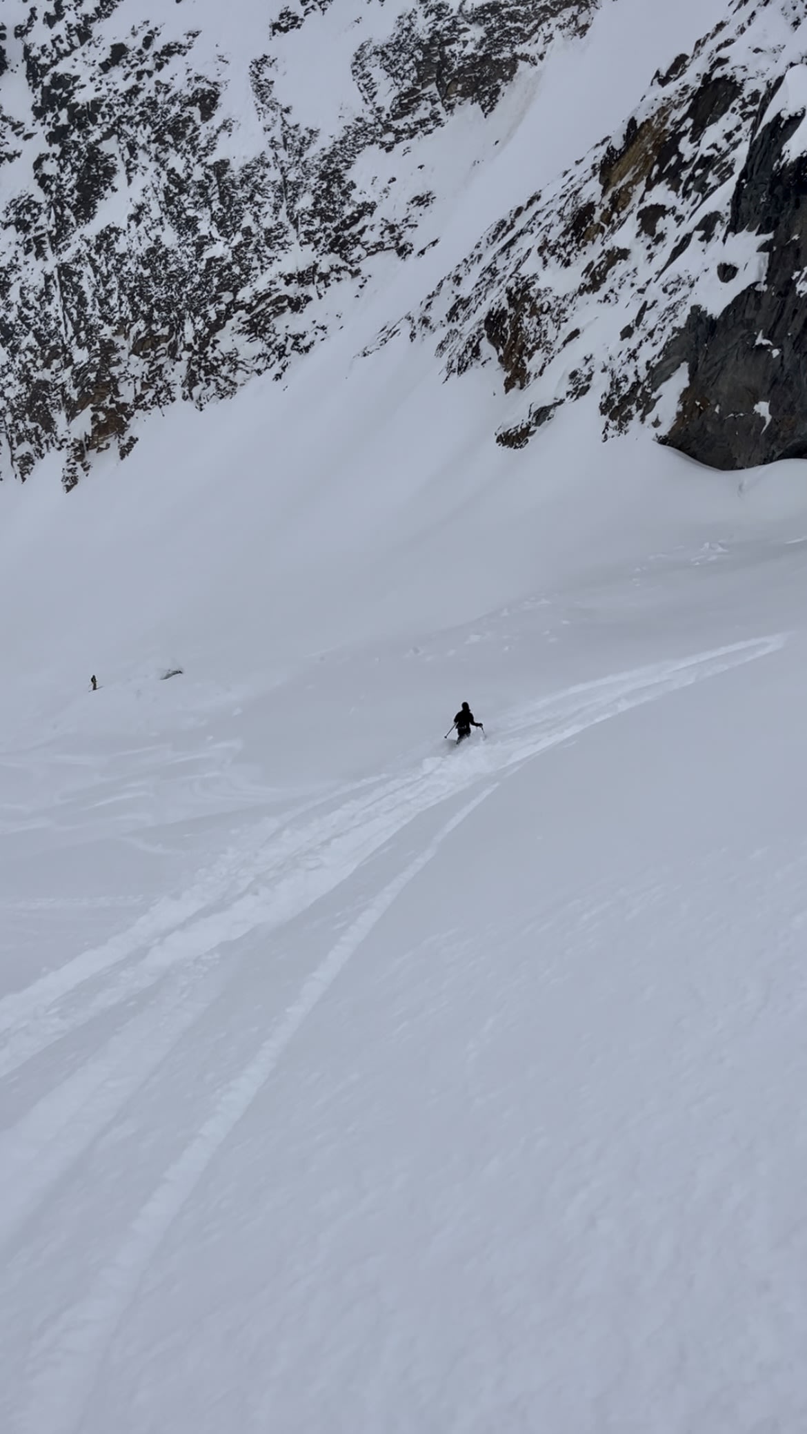 Some big debris skiers right side when entering from the ramp