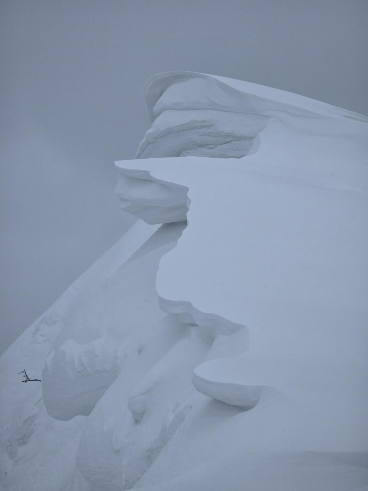 Cornices building at ridgetop