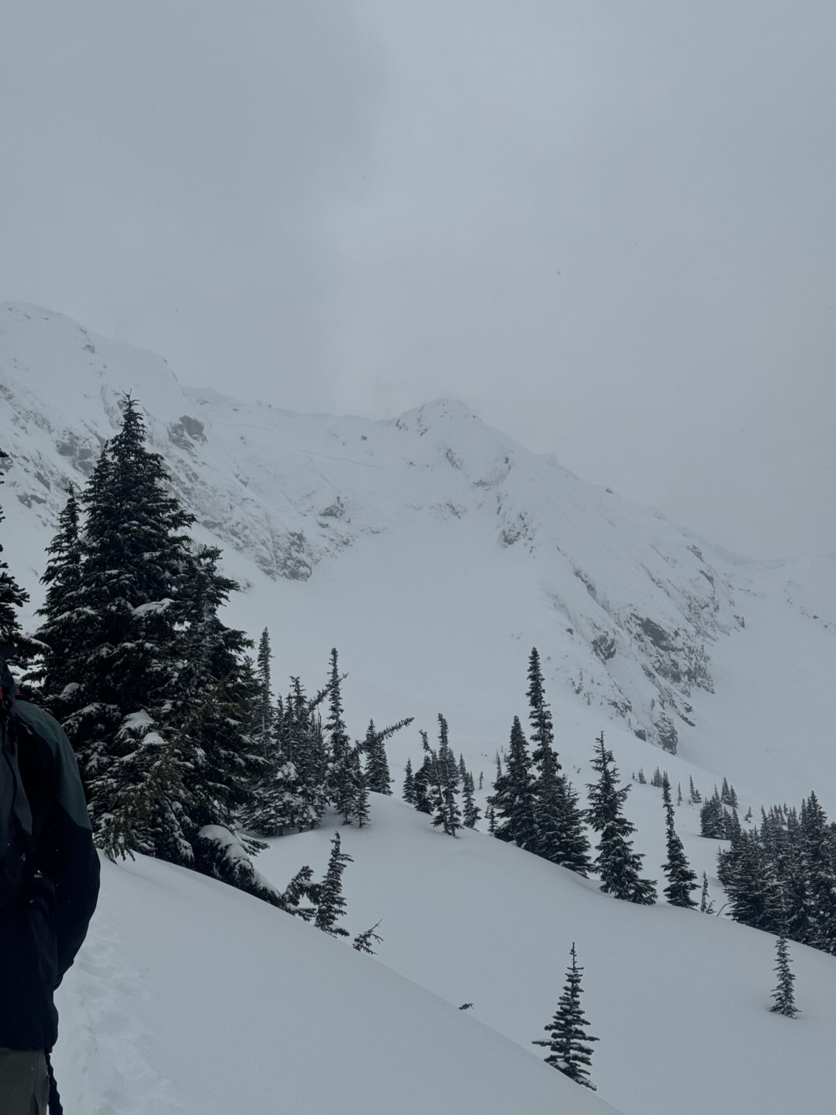 Large Na Wind slab on Caspar Peak