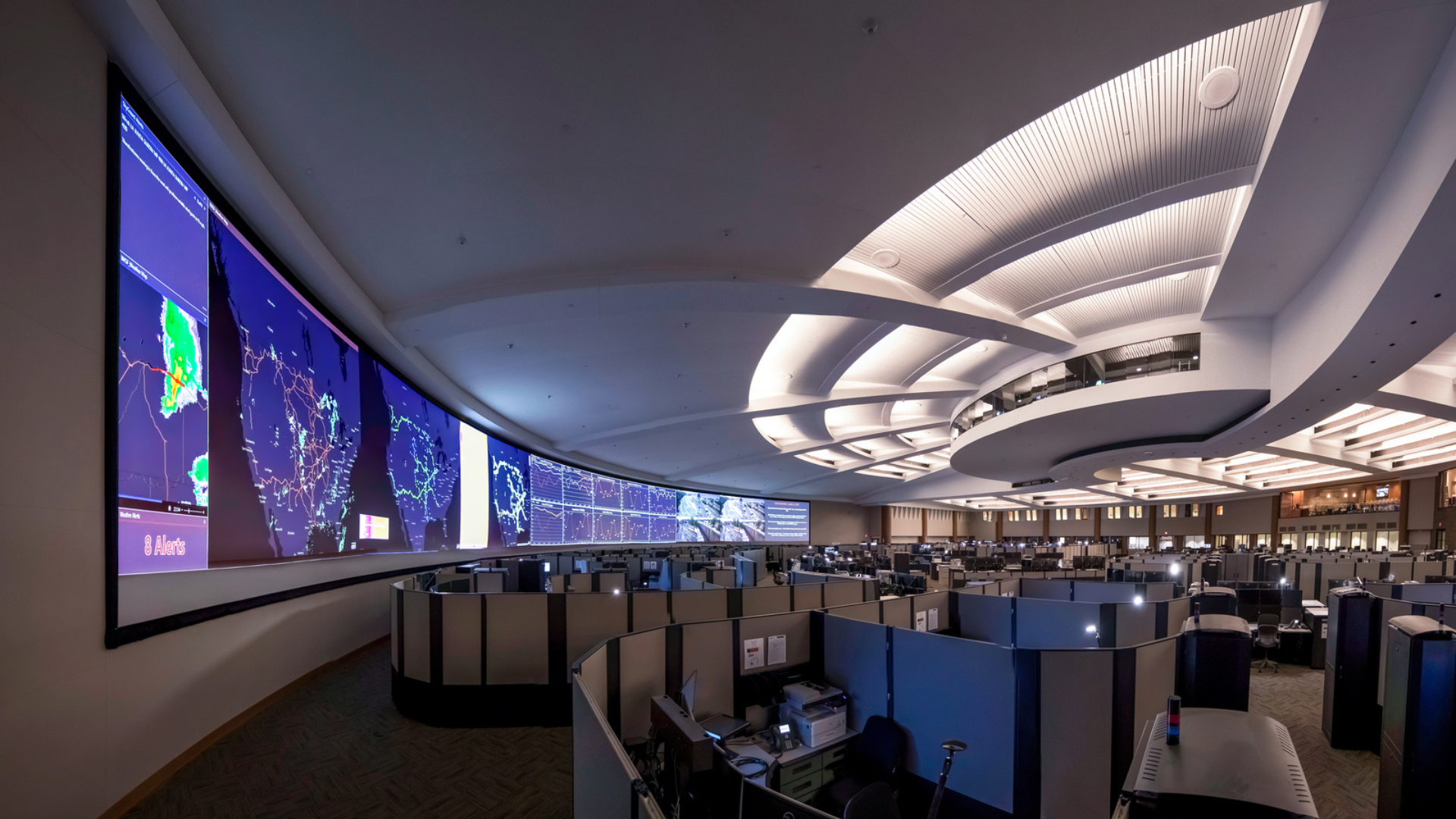 Large room with projection screens