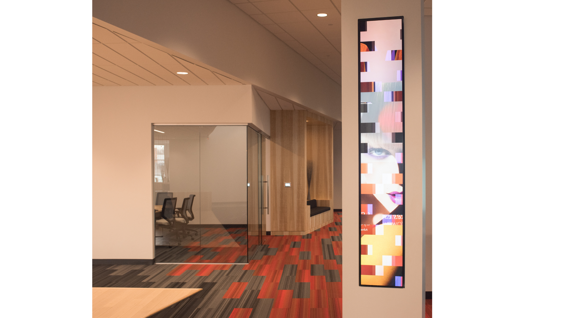 Chief x LG Ultra Stretch Display and Wall Mount