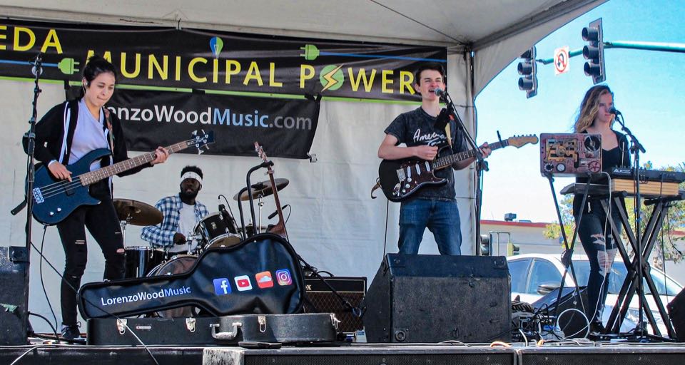 Lorenzo Wood and band performing in Alameda