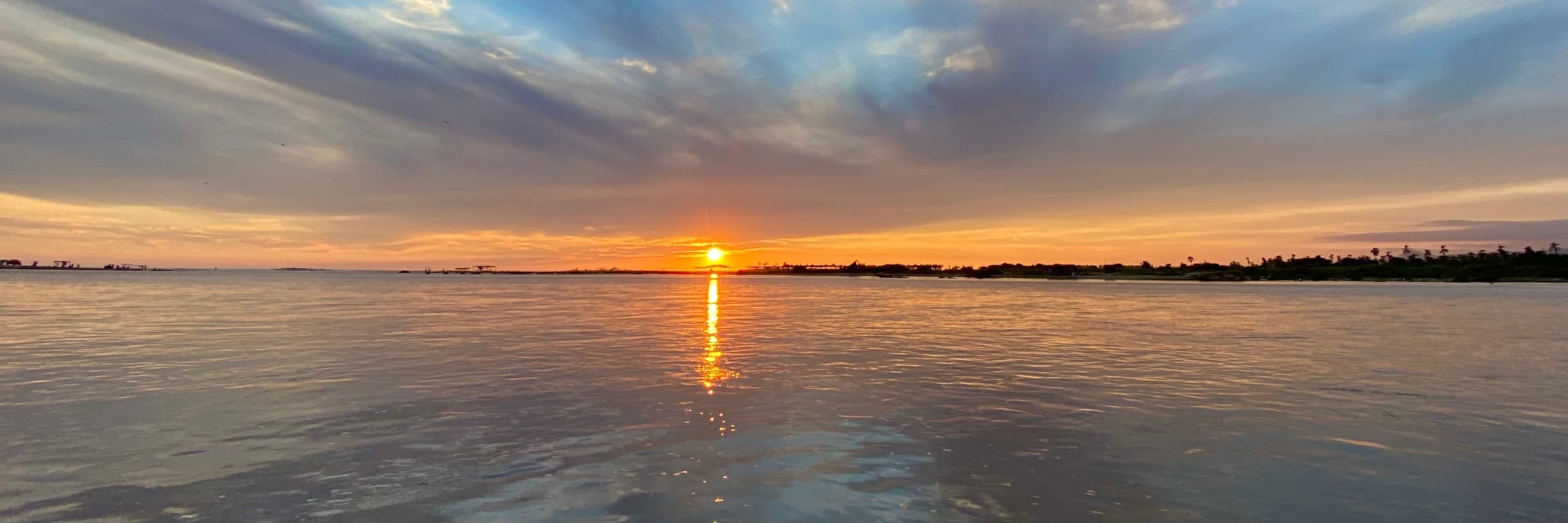 Atardecer sobre la Laguna de Coyuca