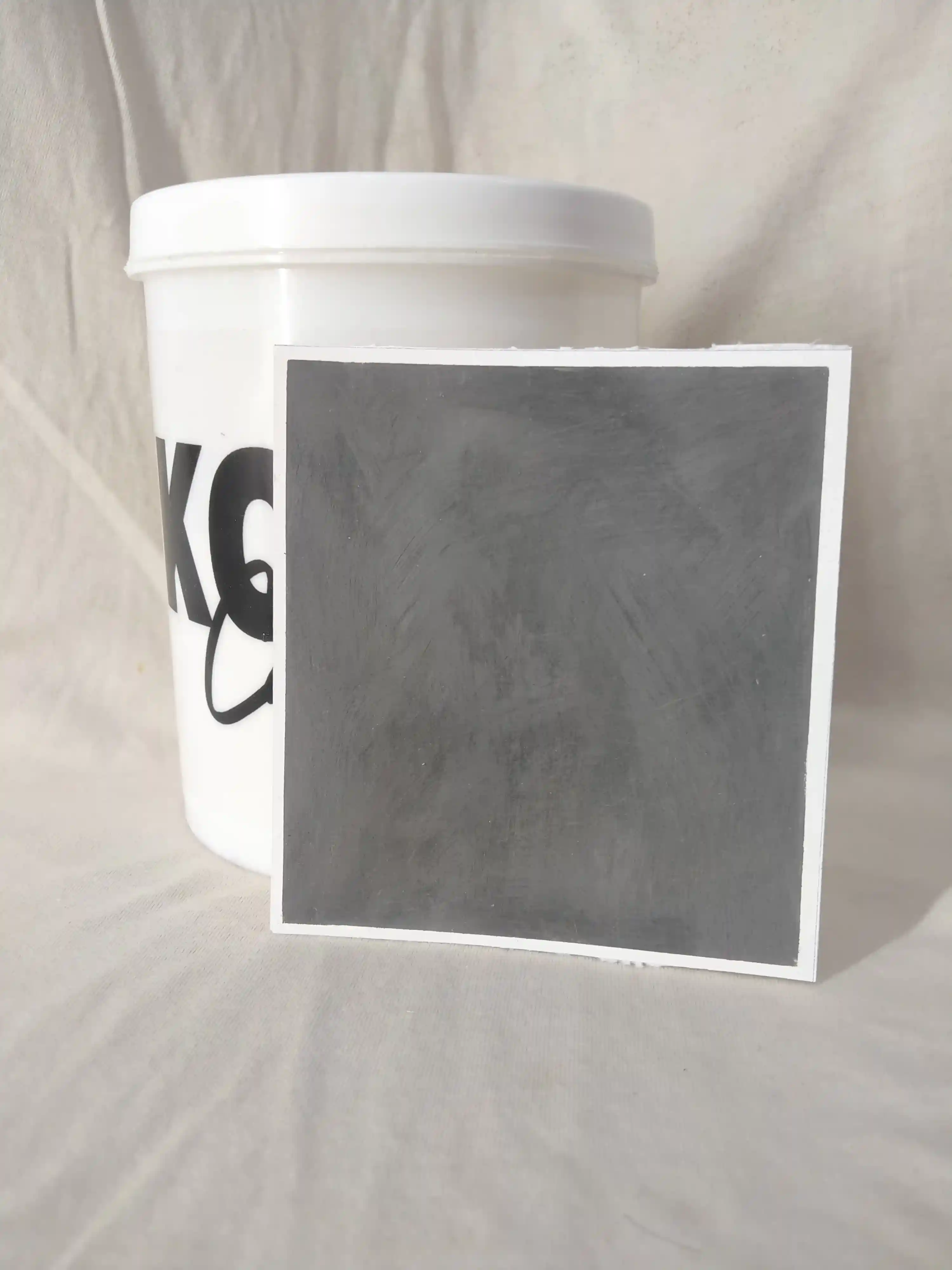 Iridum Concrete Lime Wash Texture Paint India - kolor canvas