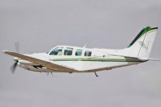 Hawker Beechcraft Baron B58 BE58 1984