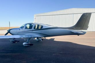 Cirrus Design Cirrus SR22 G5 SR22 2015 Cirrus Design Cirrus SR22 G5 SR22 2015