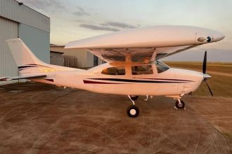 Cessna Cessna T210M  C210 1977