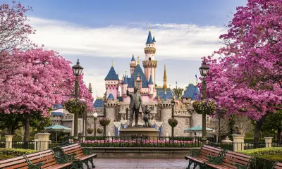 Save up to 15% at Disneyland Resort Hotels!