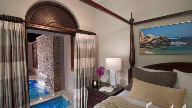 Butler Village Honeymoon Romeo & Juliet One Bedroom Villa Suite with Private Pool Sanctuary - RJ