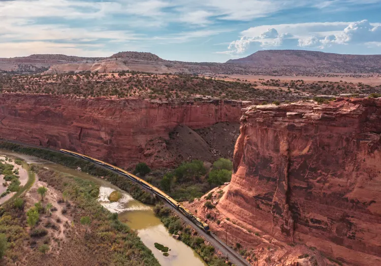 Rockies to the Red Rocks Las Vegas with Flightseeing | 4 Days