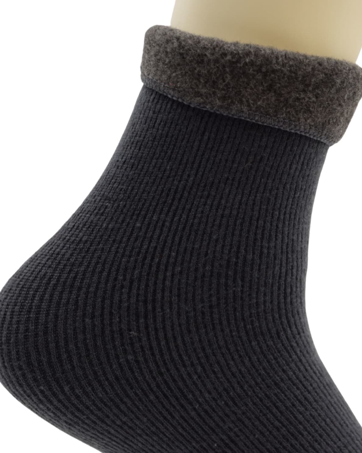 Ultra-Soft Plush Fleece Slipper Socks in Cream with Festive Red Knit Pattern and Sherpa Lining – Christmas Loungewear thumbnail 4