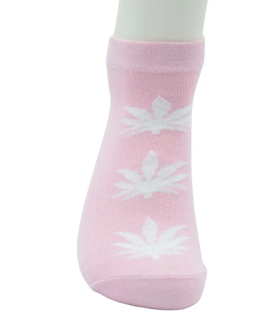 Soft Pink Starburst Ankle Socks