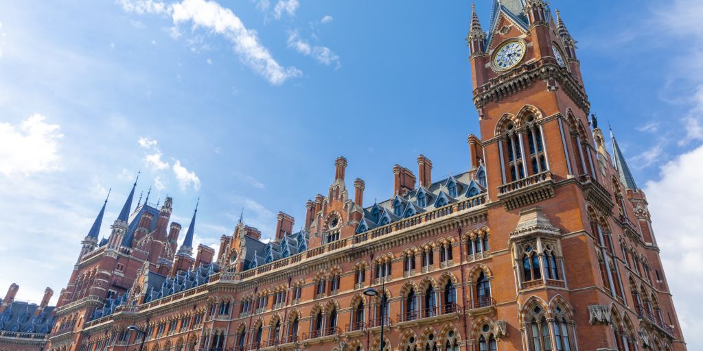 ᐅ Gleis 9 3/4 in London Kult für HarryPotterFans Reisemagazin HolidayCheck