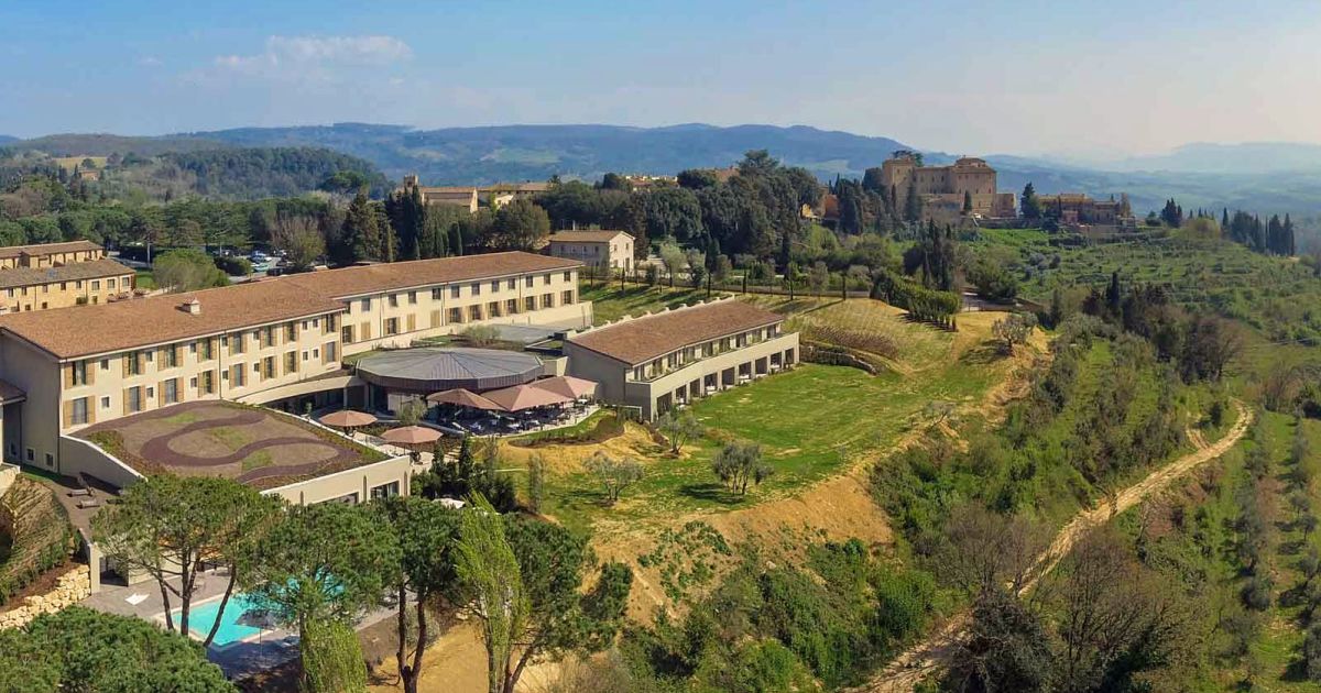 Castelfalfi in der Toskana Away, das HolidayCheckMagazin