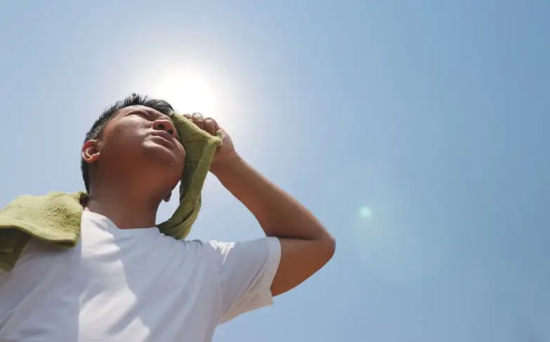 Heatstroke vs. Heat Exhaustion: Critical Signs and Lifesaving Steps