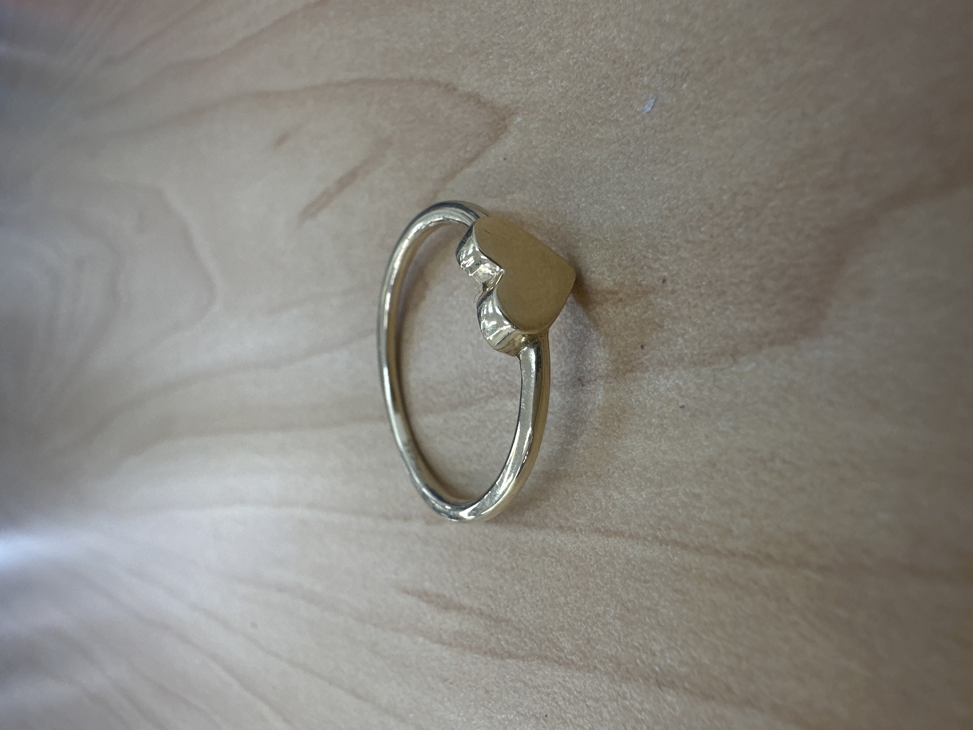 10kt heart ring - 1.73 grams