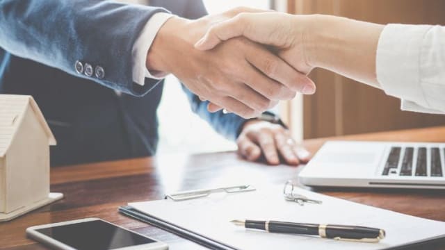 Credit decision engines in insurance: strengthening risk assessment