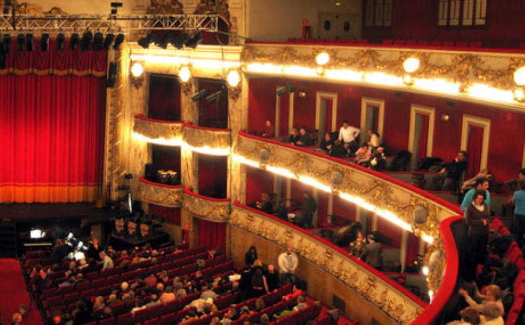 Tivoli. 1111 Tivoli.